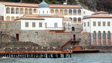 Suzan Sabancı Dinçer Ay Işığı Manastırı İçin Gün Sayıyor