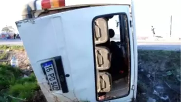 Oğullarının Yemin Töreninden Dönen Aile Kaza Yaptı