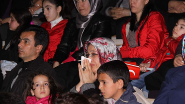 Türkülerle Çanakkale Zaferi Konulu Geceye Katılanlar Gözyaşlarını Tutamadı