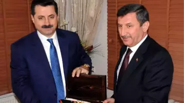 Bakan Çelik'ten Kılıçdaroğlu'na Yanıt: Türkiye'de Ana Muhalefet Sorunu Var