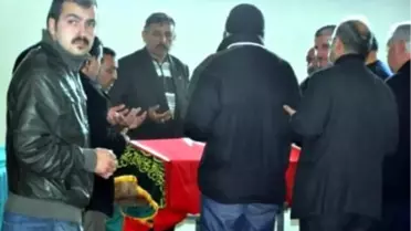 Göçükten Cesedi Çıkartılan Madenci, Gözyaşlarıyla Uğurlandı