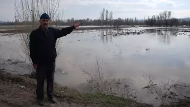 Kütahya'da Eriyen Kar Porsuk Çayı'nda Taşkına Sebep Oldu