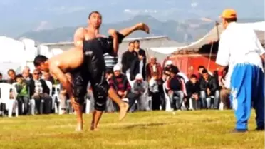 Ali Gürbüz Yine Başpehlivan