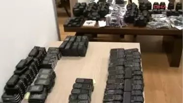 Cep Telefonu Kaçakçıları Yakalandı