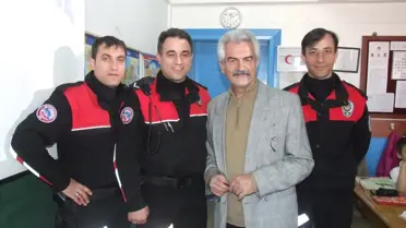 Kurtlar Vadisi Pusu'nun Ünlü İzzet Ağasına Polis Sevgisi