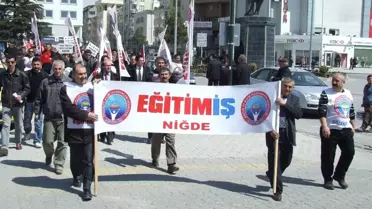 Eğitimciler İş Bıraktı