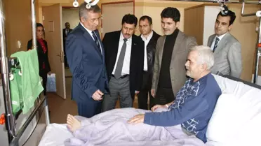 Hasta Ziyaretleri Devam Ediyor