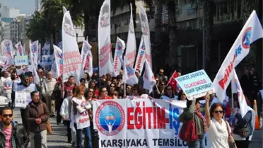 İzmir'de Öğretmenlerden 4+4+4 Sistemine Tepki