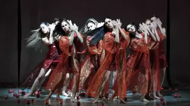 Modern Dans Gösterisi Güldestan Büyülüyor