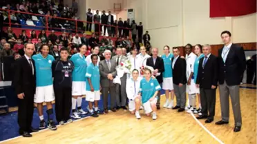 Potanın Melekleri İlk 8'de!