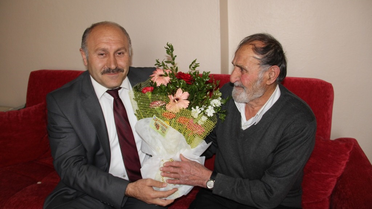 Belediye Başkanı Polat, Yaşlıları Ziyaret Etti