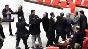 TBMM Genel Kurulu'nda Tokatlı Kavga