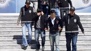 'Yürüyen Mücevher Gibi Kadın' Deyip Yağmaladılar