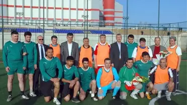 Basın-Emniyet Dostluk Maçı Yaptı Kazanan Yok, Kutlama Var