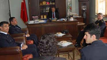 Polisten Başkan Karahan'a Ziyaret