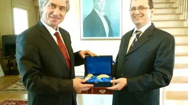 Arü Heyeti Houston'daki Türkiye Başkonsolosluğu'nu Ziyaret Etti