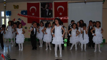 Kula'da Miniklerin Okuma Bayramı Coşkusu