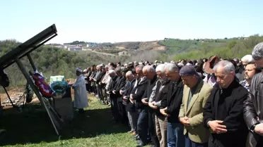 Yangında Ölen Gelin ve Kaynana Son Yolculuklarına Uğurlandı