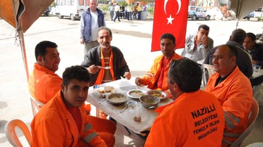 Park ve Bahçeler Müdürlüğünden Keşkek Hayrı