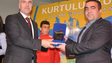 Yılın Spor Adamları, Ödüllerini Kurtuluş Kupası Ödülleri İle Birlikte Aldı
