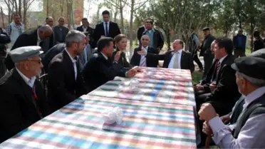 Erkeklerden Valiye Dul Kadın Şikayeti