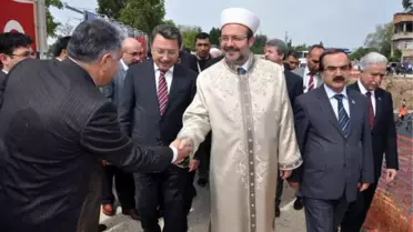 Diyanet İşleri Başkanı; Sokağa Terk Edilen Çocuk Sayısı ve Tüketilen Alkolün Miktarını Bilmeliyiz