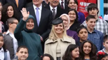 Gül, Hollanda Basınında Manşet