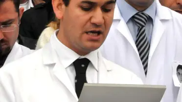 Doktorlardan Meslektaşları İçin Basın Açıklaması