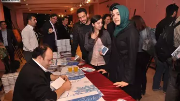 Edebiyat Dünyasından Kartepe'ye Tam Not