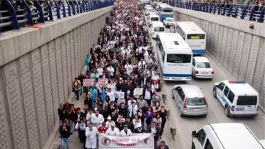 Gaziantep'te 7 Bin Sağlık Çalışanı Yürüdü