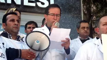 Gaziantep'te Öldürülen Dr. Arslan İçin Ayvalık'ta Eylem