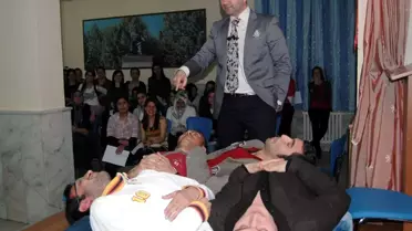 Kırşehir Kervansaray Yurdundaki Öğrencilere İş Yaşamında Başarılı Olmanın Yollarını Anlatıldı