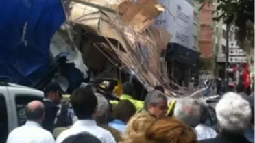 Türkiye'nin Çatısı Uçtu: 3 Ölü