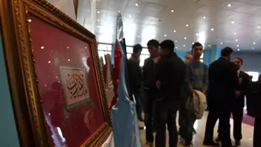 Ağrı İbrahim Çeçen Üniversitesi'nde Hat Sergisi Ve Paneli Ruhun Geometrisi' Ağrı'da
