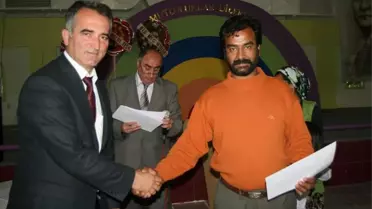 Altınova'da Okuma Yazma Sevinci