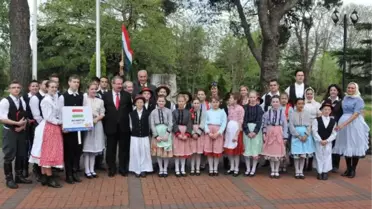 Görevi Sona Büyükelçi Macar Kralının Anı Evini Gezdi