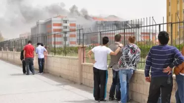 Karamanoğlu Mehmet Bey Ünivesitesi'nde Yangın