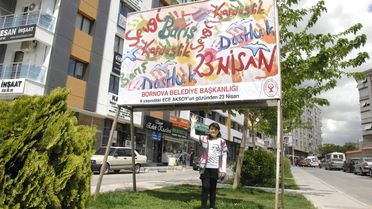 Ece'nin Resimleri Bilboardları Süsledi