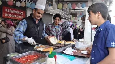 Öğrenciler Yararına Kermes