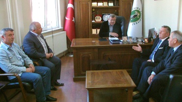 Muhtarlardan Kaymakam Yaman ve Gülşen'e Ziyaret
