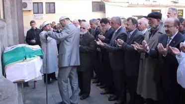 AK Parti Trabzon İl Başkan Adayı Faruk Kanca'nın Annesi Son Yolculuğuna Uğurlandı