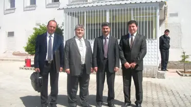 Usta Yönetmen Mesut Uçakan Kader Mahkumları ile Biraya Geldi