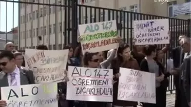 Öğretmenler, Bıçaklanan Meslektaşları İçin Yürüdü
