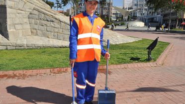 Antalya Sokaklarına 'Kadın Eli' Değdi