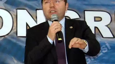 Milletvekili Yılmaz Tunç, Sinop 4. Olağan İl Kongresinde Divan Başkanlığı Yaptı