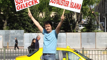 Muhafazakar Gruplar İlk Kez 1 Mayıs Kutlamalarına Katıldı
