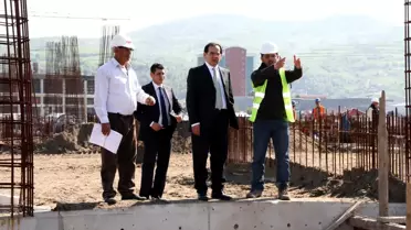 Demir, Fuar ve Kongre Merkezi İnşaatını Gezdi