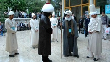Mevlana, Karaman'dan Konya'ya Uğurlandı