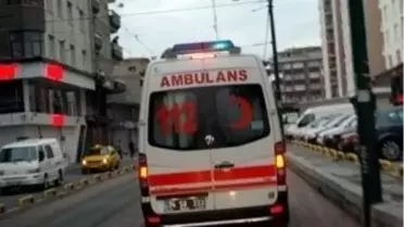 Motosiklet Otomobile Çarptı: 1 Ölü
