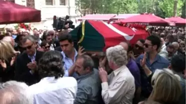 4 Tiyatrocu Cüneyt Türel Son Yolculuğuna Uğurlanıyor